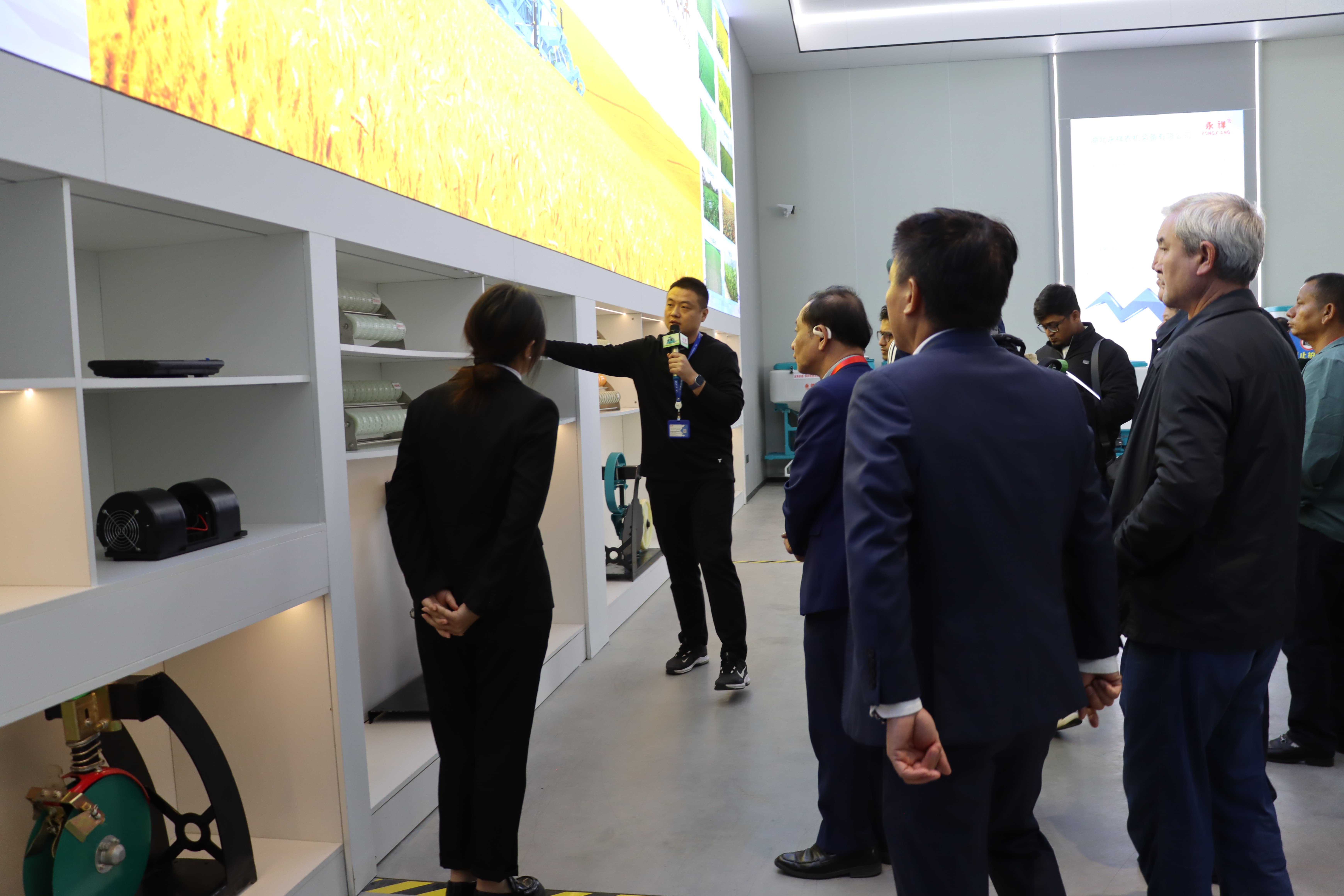 IMG_9176 (1) IMG_9176 (1)