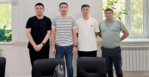 YongXiang Visited The Abzal Company Group And FENIKKS Seed Company in Kazakhstan