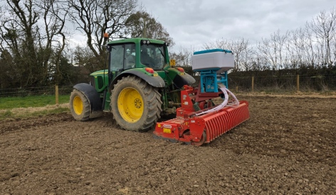 Shipped 8 Row 350L To United Kingdom Customer And Demoed