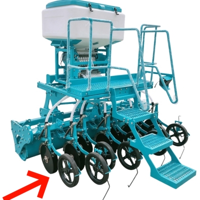 Parallel Four-Bar Linkage for Ground Following