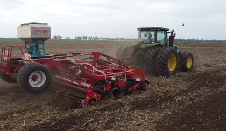 Field-Proven Reliability YongXiang Air Seeder Showcases Precision Seeding in Argentina.jpg
