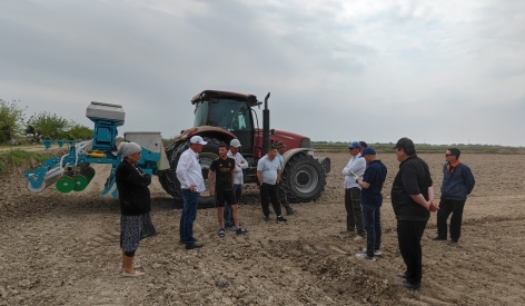 YongXiang Sowing And Fertilizing in Syr Darya Oblast, Uzbekistan